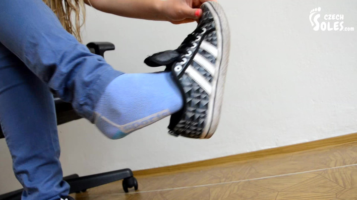 Czech Soles - Regina's socks worship - POV